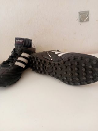 Botas de fútbol Adidas Kaiser cuero
43 1/2