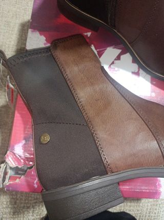 Botines de cuero marrón