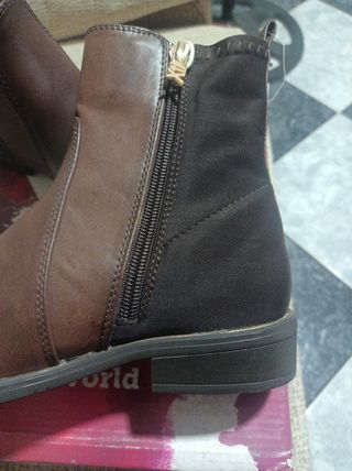 Botines de cuero marrón