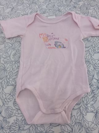 Body bebé rosa con dibujo de Winnie the Pooh