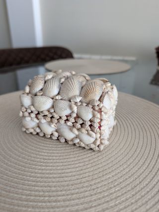 Joyero artesanal de conchas con terciopelo