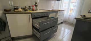 Muebles de cocina , entero o por módulos.