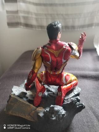 Statua Iron Man dipinta a mano resina 15x15