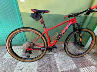 Bicicleta de Montaña Scott Roja