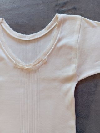 Camiseta interior mujer antigua blanca