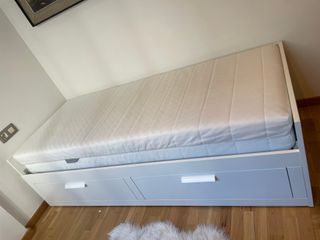 Diván IKEA Brim con 2 cajones y colchones