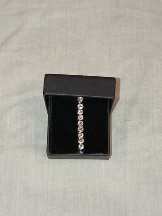 Pulsera de plateada con diamantes