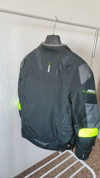 Chaqueta Moto Seventy Negra
