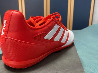 Zapatillas Adidas Fútbol Sala Rojas y Blancas 42