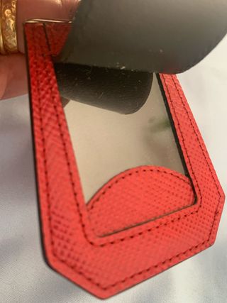 Etiqueta Prada Roja Bolso