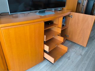 Muebles y mesas de salón de madera