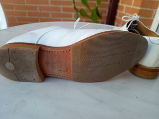 Zapatos de vestir blancos