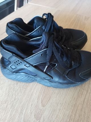 Tenis Nike Negro Talla 36