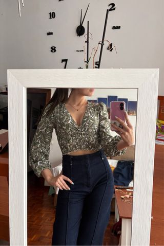 Blusa estampada verde y multicolor