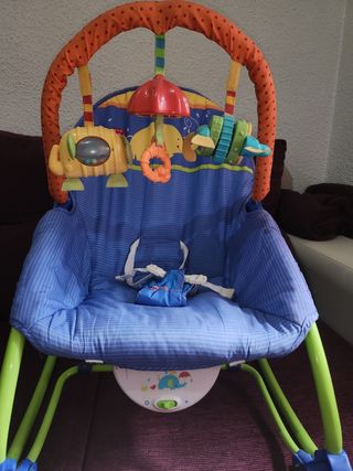 Hamaca Mecedora Bebé Fisher-Price con vibración.