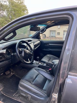 Toyota Hilux 2022