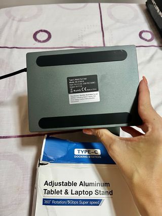 Base ajustable aluminio para tablet/laptop