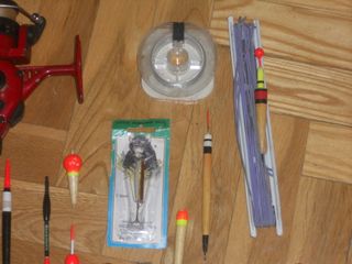 LOTE DE MATERIAL DE PESCA N2. VER FOTOS.         
