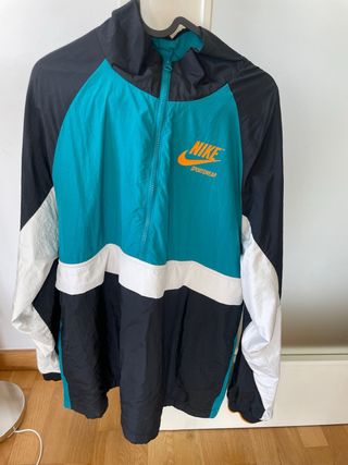 Cortavientos Nike Negro y Turquesa
