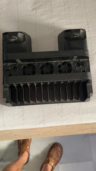 PS4 (PlayStation 4) Base Refrigeración
2 mandos