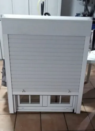 Ventana Metálica Blanca