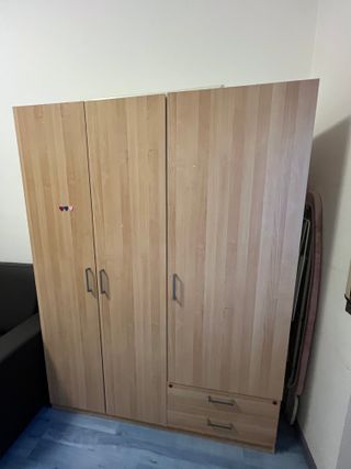 Armadio in legno 3 ante