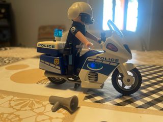 Playmobil Policía Moto
