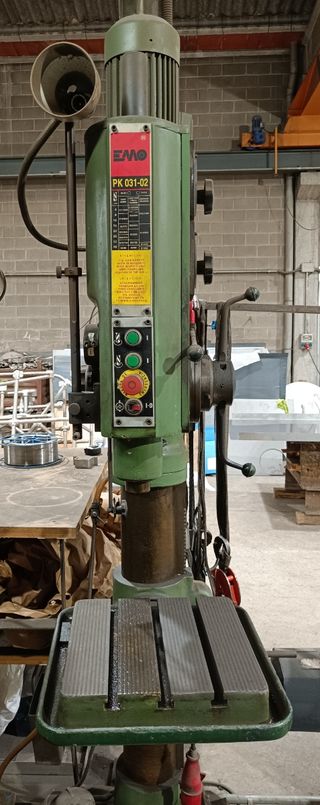 Taladro de Columna Vertical - MUY POCO USO