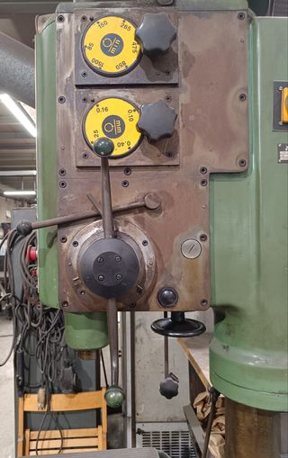 Taladro de Columna Vertical - MUY POCO USO