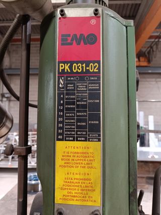 Taladro de Columna Vertical - MUY POCO USO