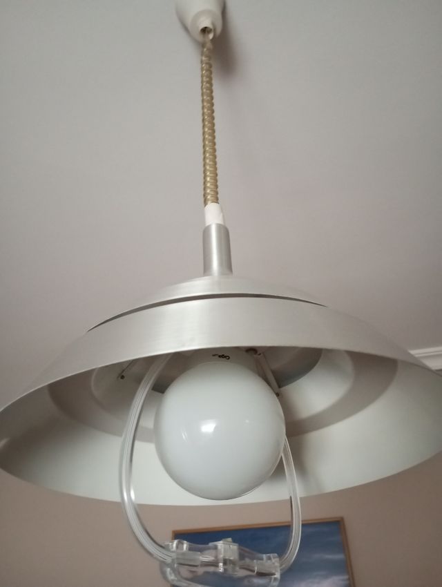 Lámpara colgante extensible plateada