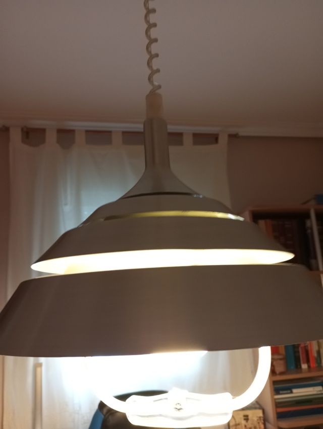 Lámpara colgante extensible plateada