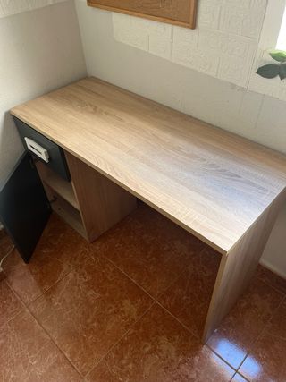 Litera con escritorio