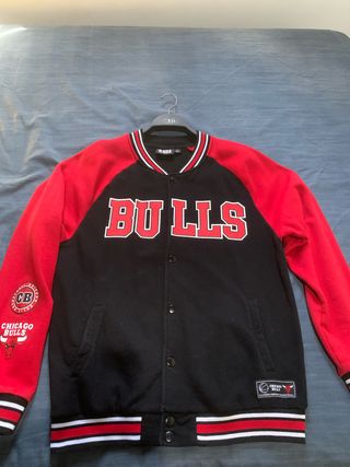 Chaqueta NBA Chicago Bulls Negra y Roja