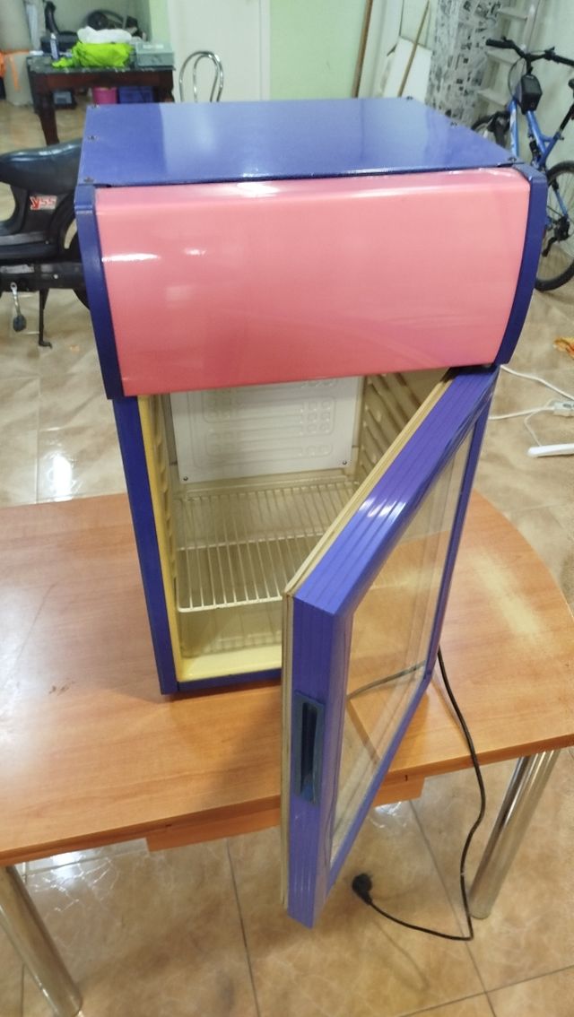 Mini nevera