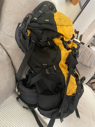 Mochila Montaña Trekking Viaje Mochilero Serratus