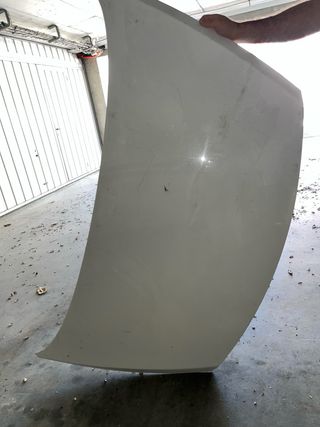 Capó delantero Kia Carens 2017