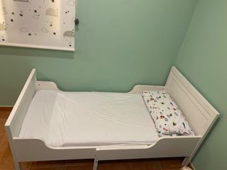 Cama infantil extensible blanca “Sundvik”