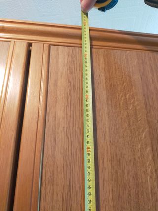 Armario ropero de madera