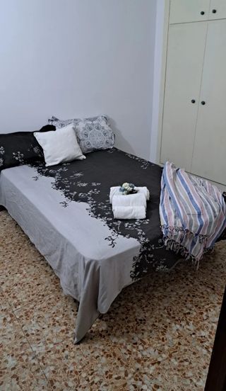 Habitación en alquiler Persona Solano fumadores