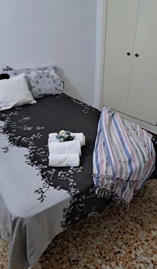 Habitación en alquiler Persona Solano fumadores