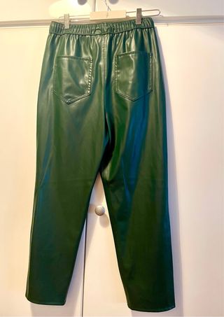 Pantalón Zara Verde Efecto Piel