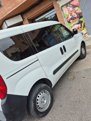 FIAT Doblò 2012