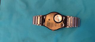 Orologio Swatch Irony con quadrante mondiale argentato