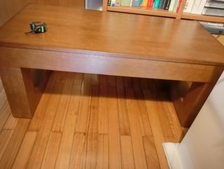 Mesa de centro de madera para salón