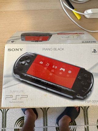 Caja PSP Sony Piano Black Slim & Lite