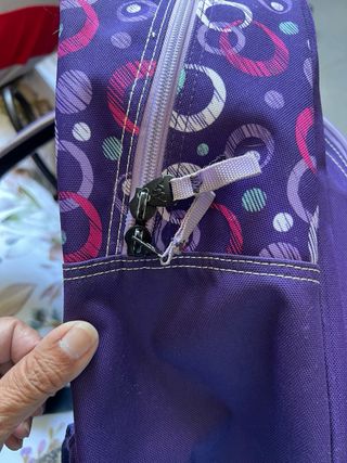 Mochila Kappa Morada con Diseño de Círculos