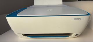 Impresora HP Deskjet Azul y Blanca