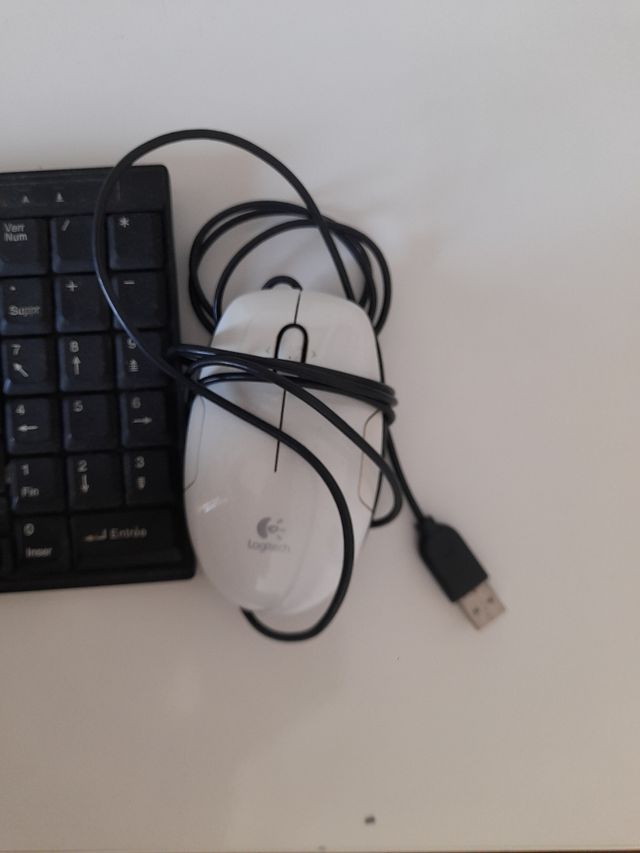 Teclado i-rocks Negro + raton logitech