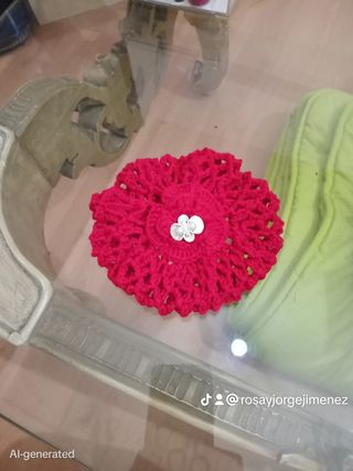 Chal tejido a mano con flecos y pedrería